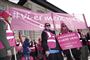 Se billederne: Kæmpe demo'er i hele Danmark - danskere krammede de offentligt ansatte