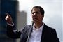 Juan Guaidó, selvudråbt præsident i Venezuela, taler til tusindvis af demonstranter i Venezuela. De fremmødte kræver Nicolas Maduros afgang.