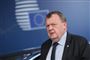 Lars Løkke Rasmussen ønsker en indeksering af børnechecken, som Østrig har gennemført, men statsministeren vil ikke bryde EU-regler. Han vil forsøge at ændre dem, har han sagt. Torsdag har EU-Kommissionen indledt traktatsbrudssag mod Østrig for at tilpasse familieydelser til leveomkostninger, hvor modtagerens børn bor.