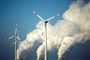 Cirka 17 procent af den danske strøm kom i 2017 fra kul og brunkul, viser beregninger fra Energinet.dk. Mens energiselskabet Ørsted har meldt ud, at det vil stoppe med kul i 2023, sker det først for de to sidste danske kulkraftværker i 2028 og 2030. (Genrefoto)