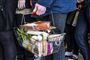 Hos supermarkedet Wefood sælger de overskudsvarer, hvor emballagen eksempelvis er beskadiget, eller varen er mærket forkert, så den ville skulle smides ud i andre supermarkeder. (Arkivfoto)