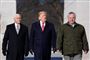 USA's præsident, Donald Trump, vil nominere David Bernhardt (til højre) som USA's nye indenrigsminister. Her ses præsidenten og Bernhardt sammen med vicepræsident Mike Pence (til venstre) forud for en Martin Luther King-mindehøjtidelighed i Washington 21. januar.