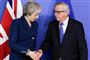 EU-kommissionsformand Jean-Claude Juncker tog torsdag imod den britiske premierminister, Theresa May, med et nej til genforhandling af udtrædelsesaftalen. "Formand Juncker udtrykte dog åbenhed, hvad angår yderligere tekst i den politiske erklæring, som blev godkendt af EU27 og Storbritannien," hedder det i en fælles erklæring fra de to.