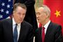USA's topforhandler, Robert Lighthizer (til venstre), og Kinas vicepremierminister, Liu He (til højre), skal have et udkast til en løsning på handelsstriden på forhandlingsbordet.