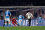 Napolis Lorenzo Insigne misbrugte et straffespark seks minutter før tid, da Juventus søndag på udebane besejrede Napoli 2-1 i Serie A.