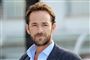 Luke Perry spillede rollen som Dylan McKay i 90'er-serien "Beverly Hills 90210". Han er mandag død - 52 år.