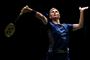Viktor Axelsen skulle bruge tre sæt til at spille sig videre fra første runde i All England onsdag.