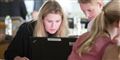 Kampagnen Girls' Day in Science skal få flere kvinder ind på de it-faglige og teknologiske uddannelser.
