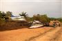 Vraget af det DC-3-fly, som lørdag styrtede ned i Colombia, ses her. Piloten meldte om et teknisk problem, hvorefter kontakten forsvandt.