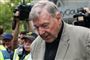 Den australske kardinal George Pell skal seks år i fængsel for seksuelle overgreb mod to kordrenge i Australien i 1996. (Arkivfoto)
