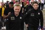 Kevin Magnussen og Romain Grosjean fra Haas er ankommet til Melbourne i Australien, hvor årets første Formel 1-grandprix køres.