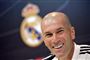 Zinedine Zidane skal genrejse Real Madrid efter en skuffende sæson.