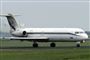 Det var et fly som dette - en Fokker 100 - som brød i brand under landing i en lufthavn i Teheran med 100 pm bord. Det skyldtes landingshjul, der ikke ville folde sig ud. (arkiv)