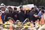 Flere hundrede personer var til stede, da begravelserne af de første af i alt 50 ofre for fredagens angreb begyndte i Christchurch onsdag formiddag. Mange af de dræbte vil blive begravet på kirkegården Memorial Park, mens andre vil blive sendt tilbage til deres hjemland og lagt til hvile der.