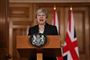 Premierminister Theresa May siger i en tv-transmitteret erklæring til nationen i Downing Street onsdag aften, at det er en stor personlig skuffelse for hende, at Storbritannien ikke kommer til at forlade EU med en aftale den 29. marts.
