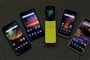 Nokia 7 Plus-telefoner (til højre på billedet) kan have sendt personlige oplysninger til en server i Kina. Nokia beklager og siger, at fejlen er blevet rettet. (Arkivfoto)