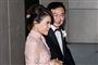 Thailands tidligere premierminister Thaksin Shinawatra og den thailandske prinsesse Ubol Ratana, der her ses ved Thaksins datters bryllup i Hongkong fredag, er to af de absolutte hovedpersoner ved det thailandske valg i weekenden.