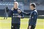Åge Hareide og Jon Dahl Tomasson skal blandt andet terpe kontraspil med fodboldlandsholdet ved søndagens træning forud for EM-kvalifikationsopgøret mod Schweiz på tirsdag.