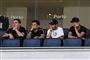 Fodboldstjernen Neymar er i øjeblikket ude med en fodskade, men han forventes tilbage på banen i løbet af april.