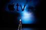 Apples CEO præsenterede mandag aften en række nye Apple-produkter - herunder Apple Tv+, som skal være en konkurrent til Netflix. Derudover venter der brugerne en spilletjeneste, Apple Arcade, samt et "Netflix for nyheder" - både i form af aviser og magasiner - under navnet Apple News+.