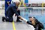 USA's vicepræsident, Mike Pence, offentliggøre landets rumfartsplaner tirsdag. Her ses han i 2018 under et besøg hos en af Nasas træningscentre for aspirerende astronauter i Houston, Texas (Arkivfoto).