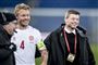 Simon Kjær og Jon Dahl Tomasson var mere end almindeligt glade for at spille uafgjort tirsdag aften.