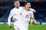 Henrik Dalsgaard og Pierre-Emile Højbjerg fejrer Danmarks 3-3-mål.