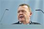 Statsminister Lars Løkke Rasmussen (V) holdt fredag tale ved Landdistrikternes Fællesråds årsmøde i Billund. Næsten samtidigt kæmpede hans britiske kollega, Theresa May, forgæves for at få stemt brexitaftalen igennem Underhuset.