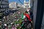 Omkring en million mennesker var på gaden i Algeriets hovedstad, Algier, fredag for at protestere mod præsident Bouteflikak, der har ledet landet fra en kørestol siden et slagtilfælde i 2013.