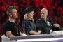 Fredagens liveshow i "X Factor" blev en speciel udgave, hvor ingen af deltagerne blev stemt i farezonen, da Maria og Bea havde forladt sangkonkurrencen på forhånd efter et dødsfald i Beas familie.