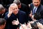 Præsident Recep Tayyip Erdogan, der her forlader et valglokale efter at have stemt, risikerer at lide et tilbageslag ved søndagens lokalvalg. Hans parti AKP, som har islamistiske rødder, er gået frem ved hvert eneste valg i landet siden 2002.