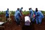 843 personer har mistet livet i det igangværende ebolaudbrud i DRCongo. Sundhedspersonale har svært ved at bekæmpe udbruddet i den østlige del af landet, hvor væbnede oprørere hærger.