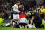 Christian Eriksens kollega i Tottenham måtte modtage behandling for en hovedskade i tirsdagens Champions Legaue-semifinale mod Ajax.