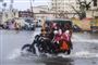 Cyklonen Fani har ramt Indiens østkyst med storm og skybrud.