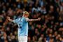 Vincent Kompanys mål sikrede Manchester City førstepladsen i Premier League med én spillerunde tilbage.