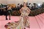 Den 26-årige danske supermodel Josephine Skriver deltog i årets Met Gala på Metropolitan Museum of Art. Formålet med arrangementet er at indsamle penge til museets kostumeinstitut, og mange af de største vestlige stjerner dukker hvert år op på den røde løber.