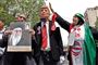Iranere demonstrerer mod USA og præsident Donald Trump i den iranske hovedstad, Teheran, den 10. maj.