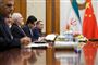 Irans udenrigsminister, Mohammad Javad Zarif, har i Kina appelleret til sin kinesiske modpart, Wang Yi, om at redde atomaftalen, som USA har trukket sig ud af.