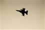 Hydraulikken svigtede på F-16-kampfly over det sydlige Californien. Mirakel at flyet ikke eksploderede, da det ramte bygning, siger brandchef. (Arkiv).