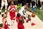 Toronto Raptors' Kawhi Leonard lavede 35 point mod Milwaukee Bucks.