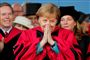 Tysklands kansler, Angela Merkel, fik et bragende bifald, da hun torsdag blev udnævnt til æresdoktor ved Harvard Universitet.