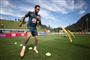 PSG-stjernen Neymar er tilbage på træningsbanen i den brasilianske landsholdslejr.