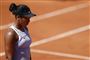 Naomi Osaka måtte kæmpe for sejr i sine første to kampe i French Open, og lørdag måtte hun give fortabt.