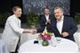 Der vil næppe komme nye emner på bordet ved søndagens sidste direkte tv-duel mellem statsminister Lars Løkke Rasmussen og Mette Frederiksen, vurderer Hans Engell og Helle Ib. (Arkivfoto)