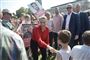 Socialdemokratiets formand, Mette Frederiksen, ankommer til Ollerup, hvor hun skal holde sin tale i forbindelse med Grundlovsdag. I sin tale siger hun blandt andet, at en af de vigtigste opgaver, Danmark står overfor, er at genoprette tilliden i samfundet.