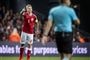 Simon Kjær ses her under 1-1-kampen mod Irland fredag aften.