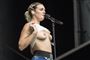 Den svenske sangerinde Tove Lo åbnede torsdag Green Stage på årets NorthSide-festival i Aarhus. Det er efterhånden blevet en fast del af hendes koncerter, at hun viser sine bryster.