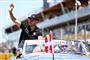 Kevin Magnussen (Haas) hilser på tilskuerne inden søndagens Formel 1-grandprix i Montréal i Canada.