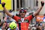 Den belgiske cykelrytter Dylan Teuns (Bahrain-Merida) vandt mandag 2. etape af det franske cykelløb Critérium du Dauphiné.