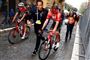 Team Sunwebs hollandske kaptajn Tom Dumoulin styrtede på 4. etape af årets Giro d'Italia og måtte senere udgå fra løbet.